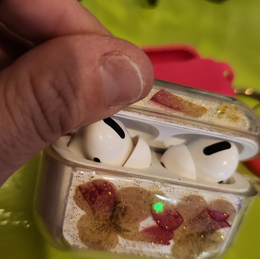 Apple airpods pro